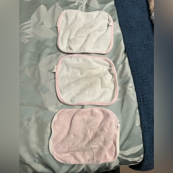 Burt’s bees 3 baby toddler washcloths pink and white set - Picture 4 of 4